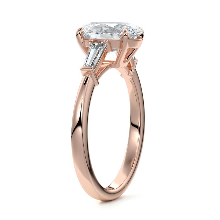 OVAL/TB 3 STONES RING