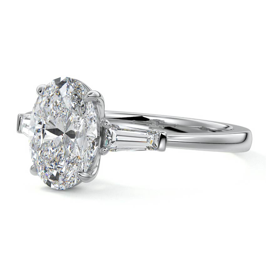 OVAL/TB 3 STONES RING