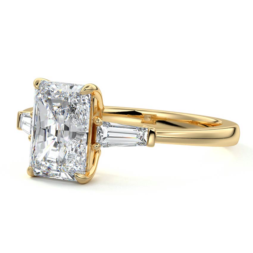 RAD/TB 3 STONES RING