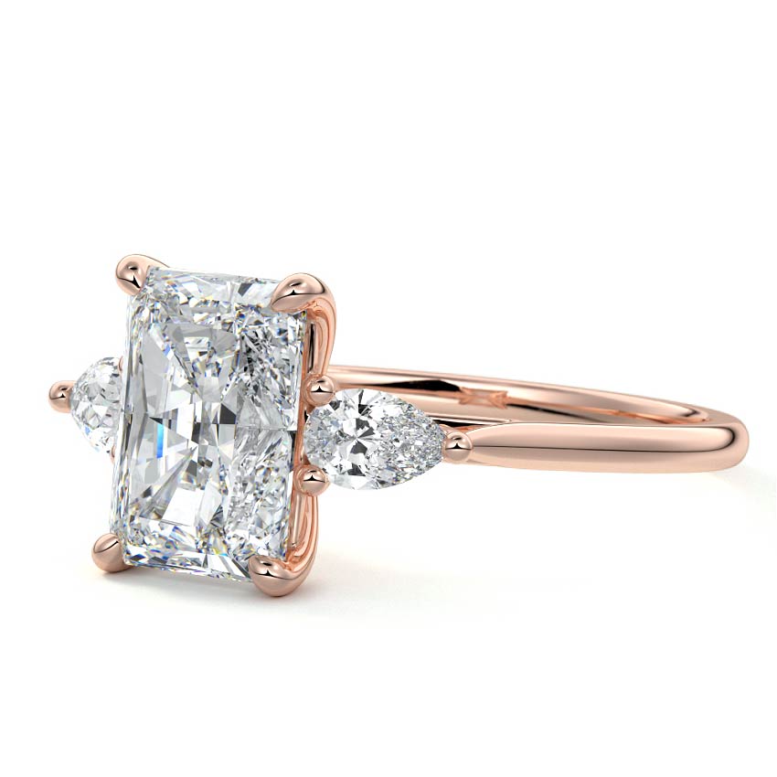 RAD/PS 3 STONES RING