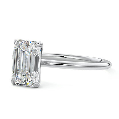 EMERALD SOLITAIRE RING