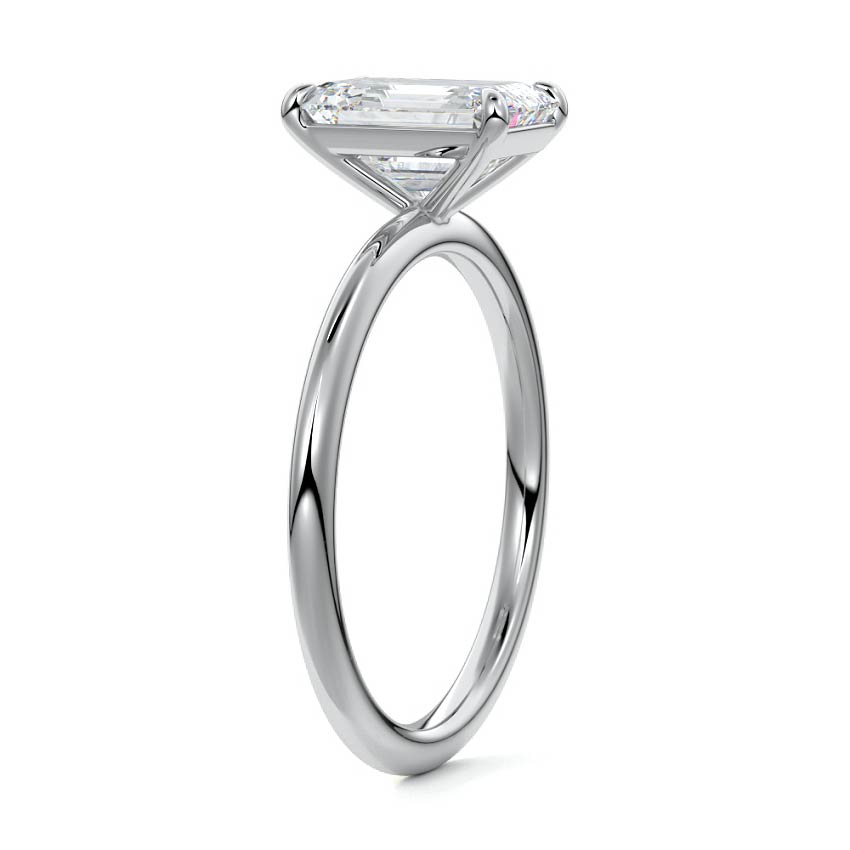 EMERALD SOLITAIRE RING