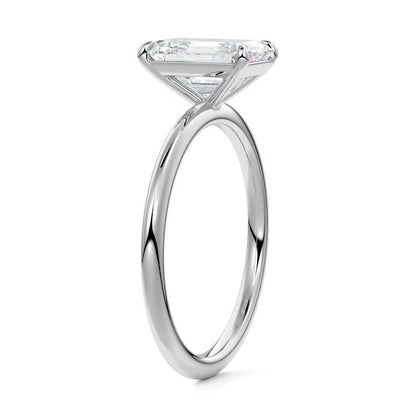 EMERALD SOLITAIRE RING