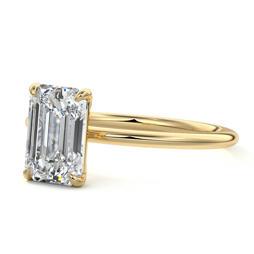 EMERALD SOLITAIRE RING
