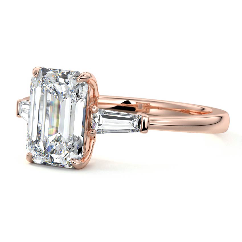 EMR/TB 3 STONES RING
