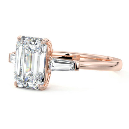 EMR/TB 3 STONES RING