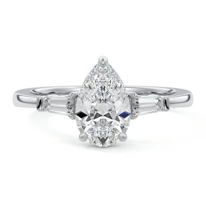 PEAR/TB 3 STONES RING