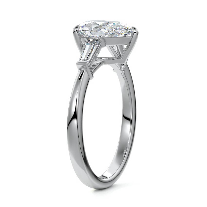 PEAR/TB 3 STONES RING