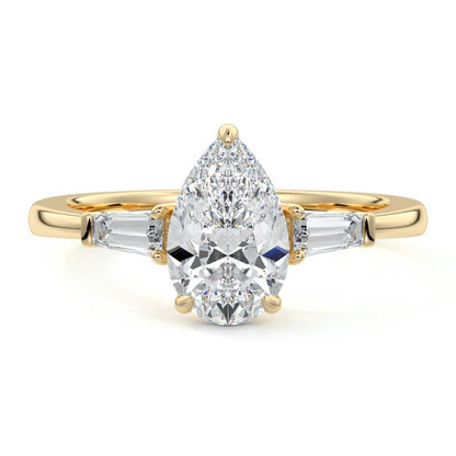 PEAR/TB 3 STONES RING