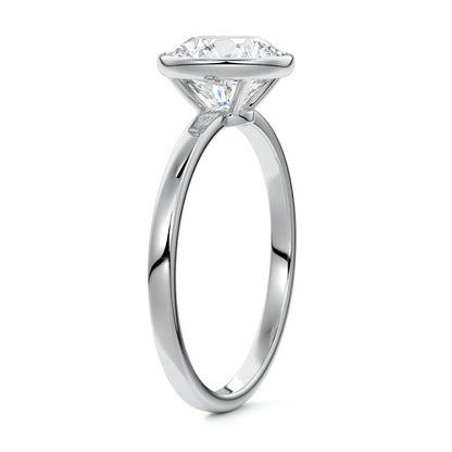 ROUND BEZEL SOLITAIRE RING