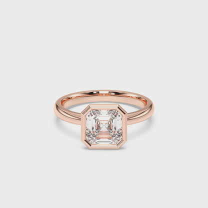 SQ.EMERALD BEZEL SOLITAIRE RING