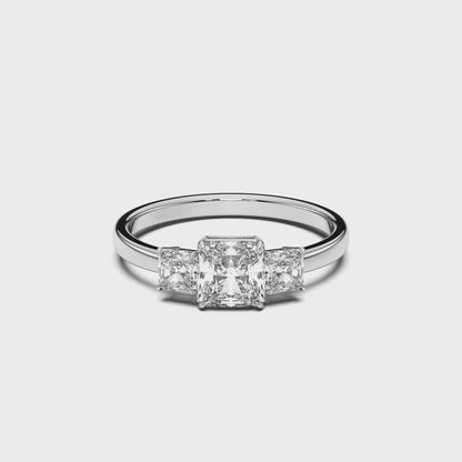 RAD/ RAD 3 STONES RING