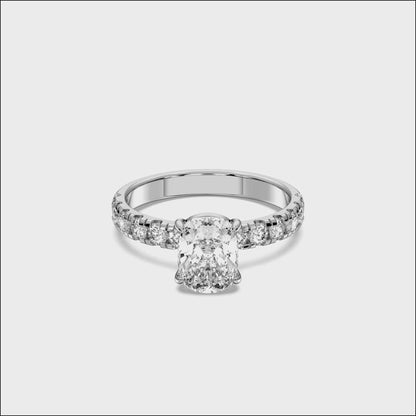 SQ.CUSHION SIDESTONE RING (THICK)