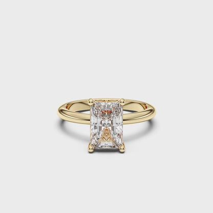 EMERALD SOLITAIRE RING