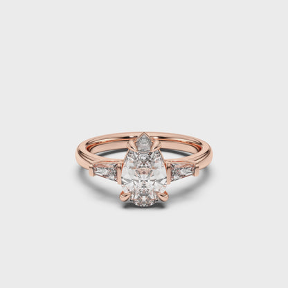 PEAR/TB 3 STONES RING