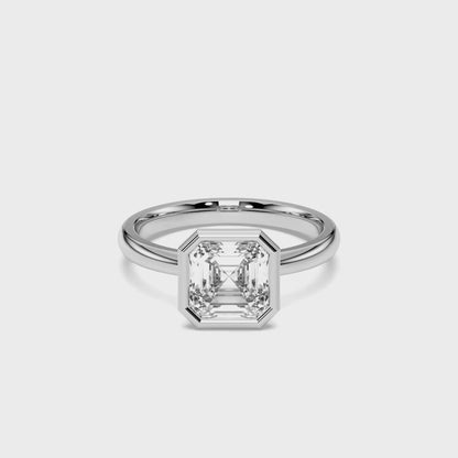 SQ.EMERALD BEZEL SOLITAIRE RING